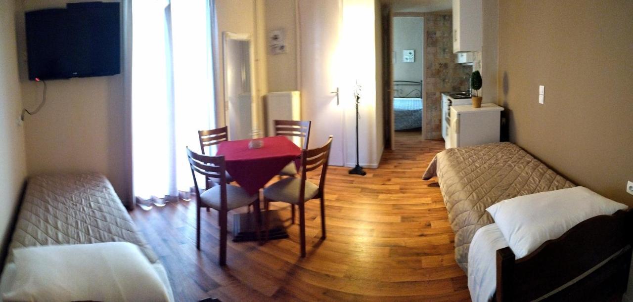 Hotel Διεθνές Zacharo Exteriör bild