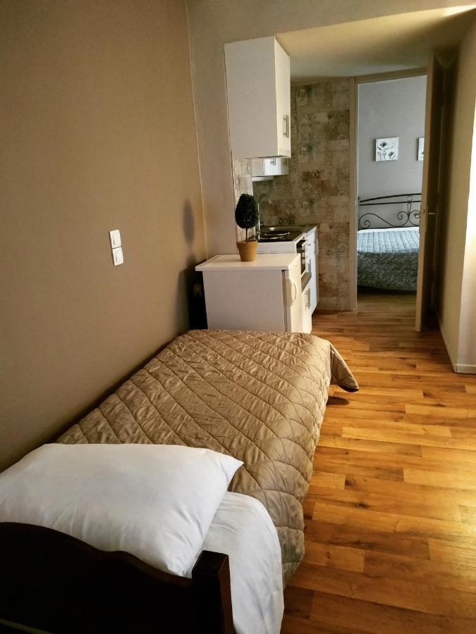 Hotel Διεθνές Zacharo Exteriör bild